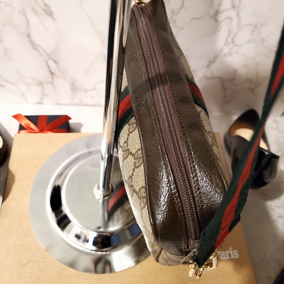 ***Sold Via @Vestiaire Collective Authentici Brown Gucci Handbag - Picture 10 of 10